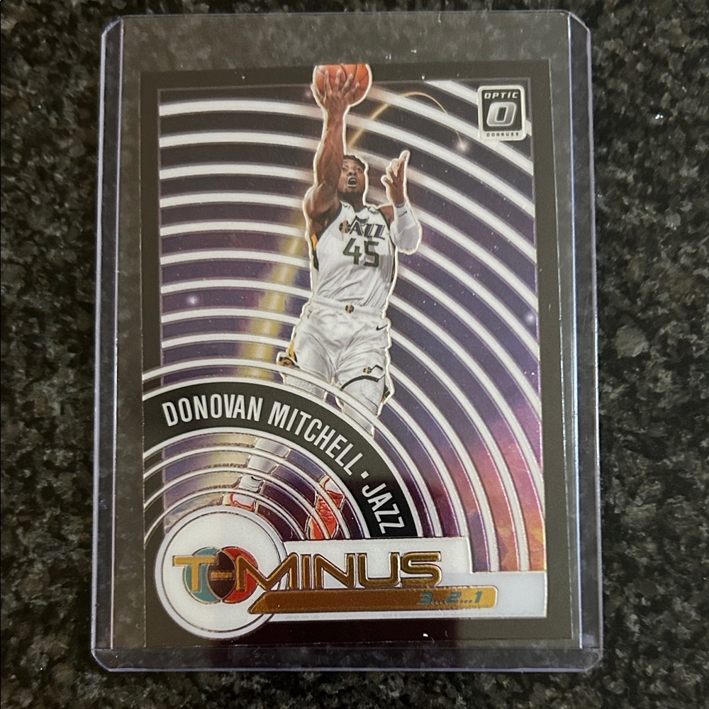 Donovan Mitchell Optic Basketball Card